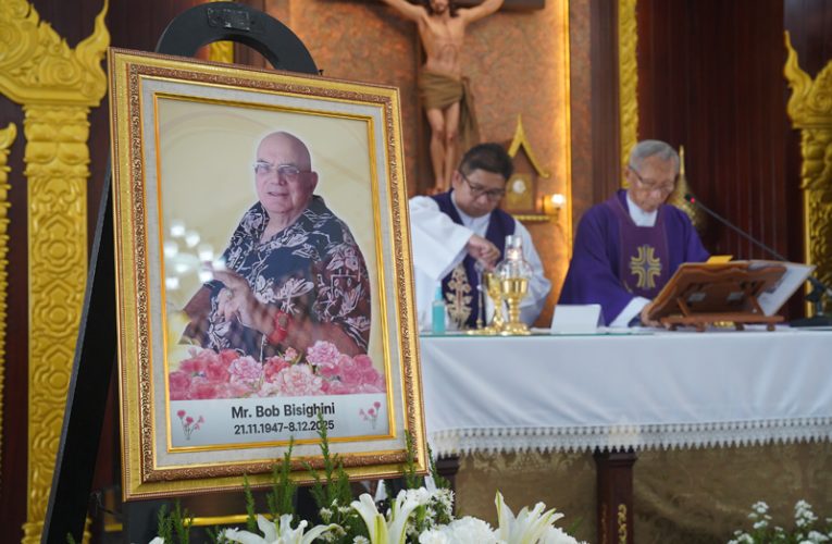 In Loving Memory of Santa Bob