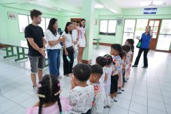HOR02750