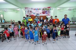 HOR04327