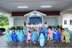 HOR05237