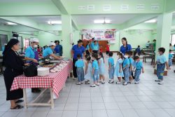 HOR05734