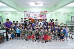 HOR06400