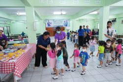 HOR06946